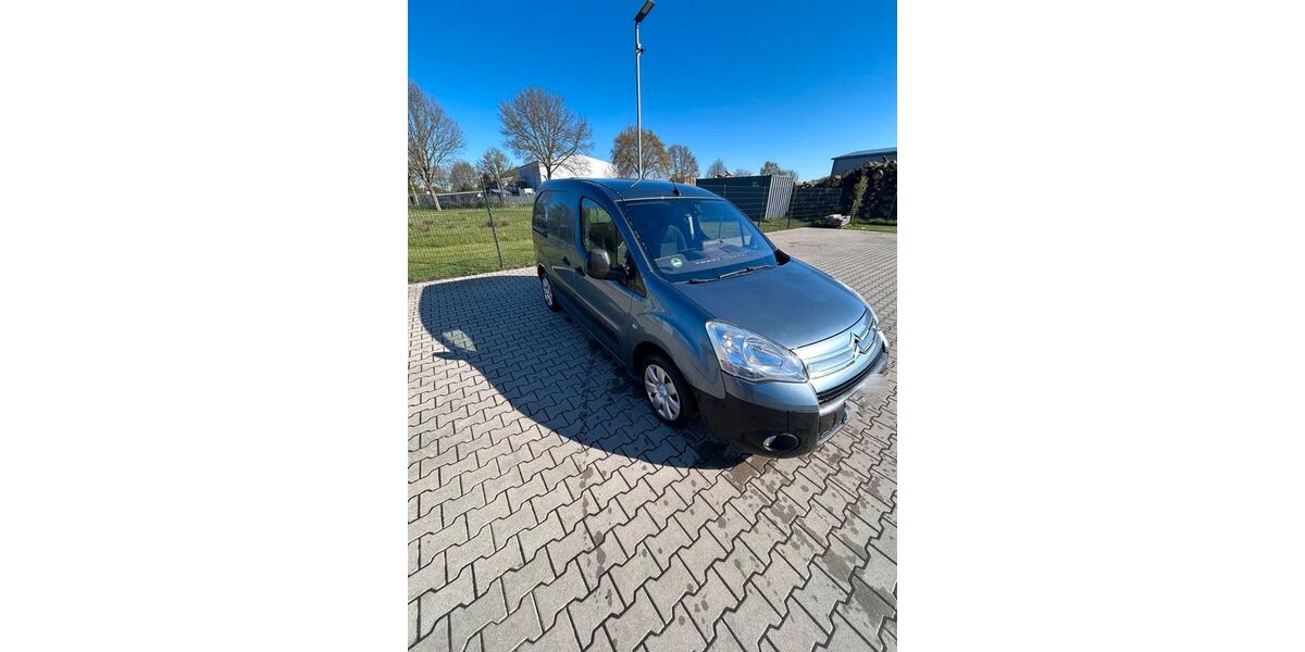 Citroen Berlingo 154.000 km 8.600 &euro; Essen 49632