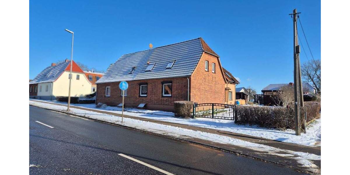 Doppelhaushälfte Sternberg - 5 Zimmer, 137 m&sup2;, 229.000&euro; | Angebot:25663710