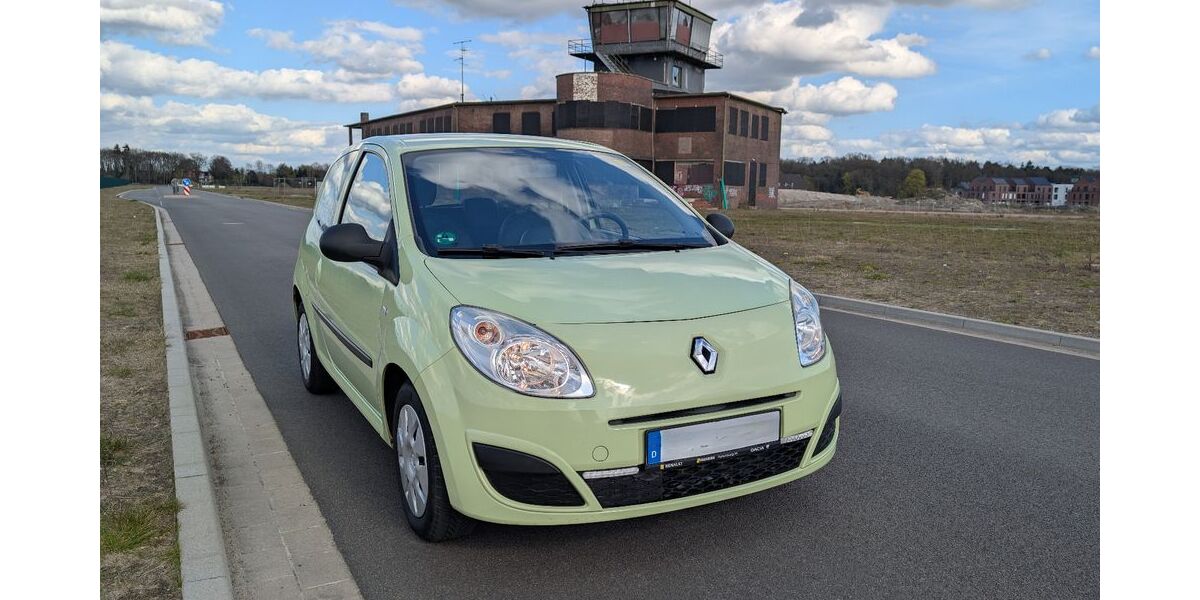 Renault Twingo 117.068 km 2.739 &euro; Oldenburg 26127