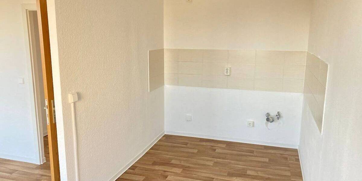 Etagenwohnung Dessau-Roßlau Innenstadt - 3 Zimmer, 55 m&sup2;, 368&euro; | Angebot:26798037