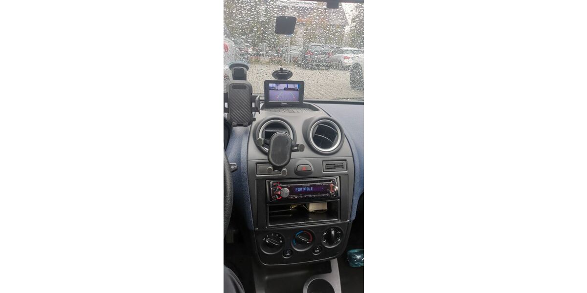 Ford Fiesta 132.000 km 1.600 &euro; München 81248