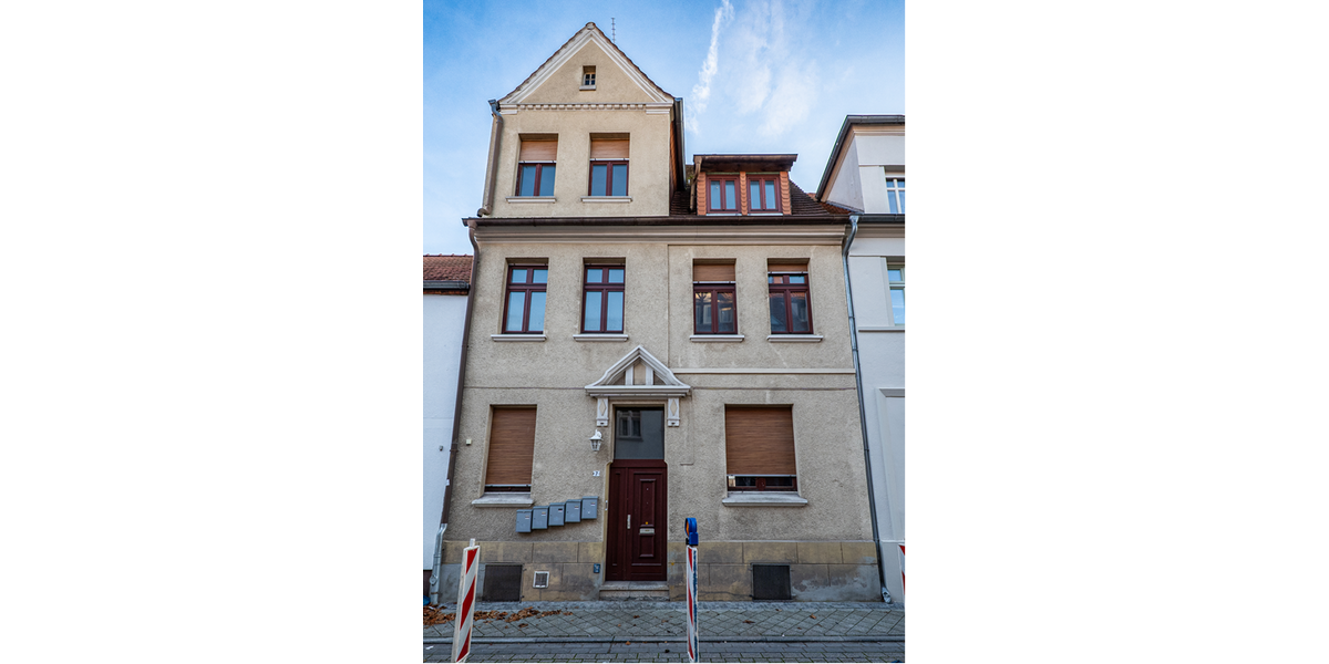 Einfamilienhaus Hansestadt Stendal Altstadt - 10 Zimmer, 205 m&sup2;, 119.000&euro; | Angebot:25930691
