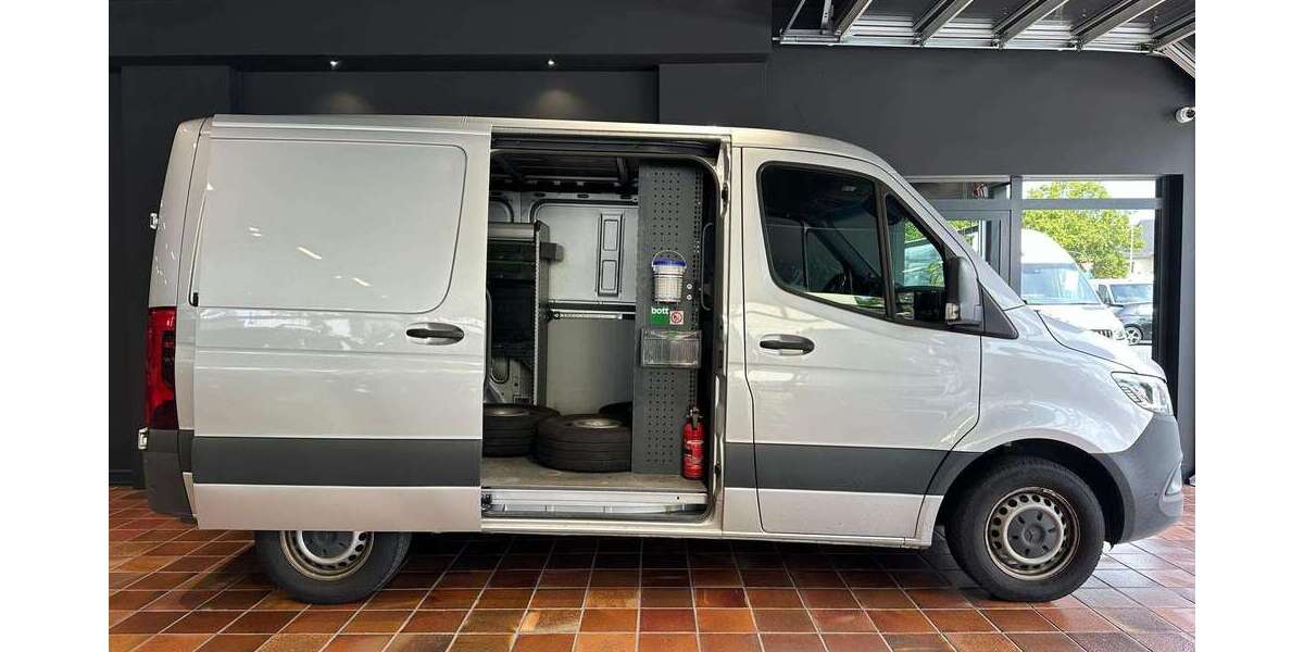 Mercedes-Benz Sprinter 189.981 km 20.766 € Bonn 53177