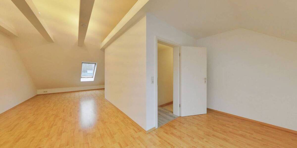 Reihenmittelhaus Nürnberg Königshof - 4 Zimmer, 136 m&sup2;, 1.750&euro; | Angebot:26142895