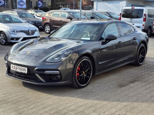 Porsche Panamera 136.123 km 55.890 &euro; Berlin 12247