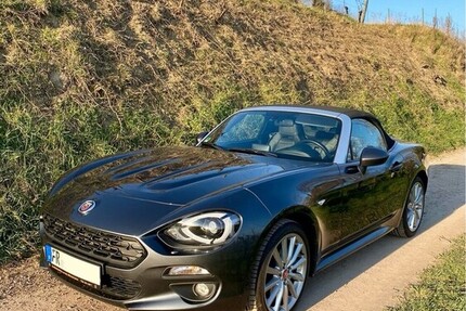 Fiat 124 Spider 33.853 km 19.500 € Bötzingen 79268