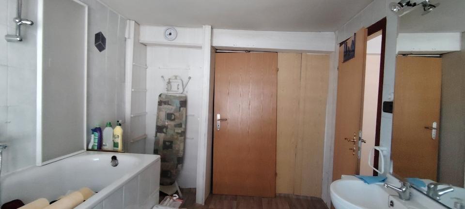 Doppelhaushälfte Tholey - 6 Zimmer, 130 m&sup2;, 54.000&euro; | Angebot:26324988