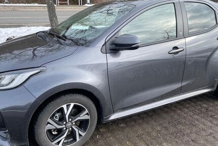 Toyota Yaris 6.700 km 21.990 &euro; Cadolzburg 90556