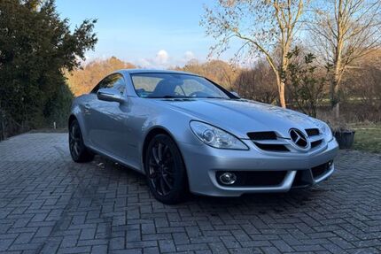 Mercedes-Benz SLK 200 149.000 km 7.890 &euro; Leezen 23816