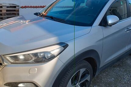 Hyundai TUCSON 117.000 km 14.990 &euro; Sasbach 79361
