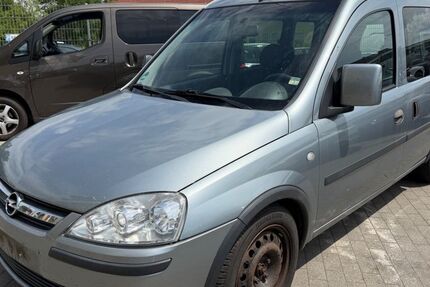 Opel Combo 190.000 km 2.850 &euro; Büdingen 63654