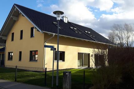 3 Zimmer - Dachgeschoss-Wohnung in Mettenheim-Hart 3 zimmer