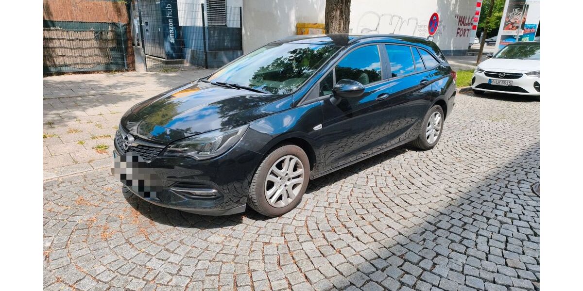 Opel Astra 83.800 km 7.999 &euro; München 80937