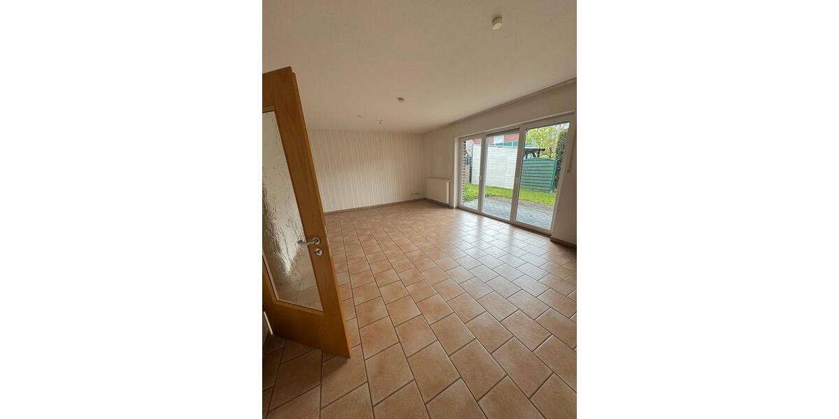 Erdgeschoßwohnung Gronau (Westfahlen) - 2 Zimmer, 65 m&sup2;, 650&euro; | Angebot:26413521