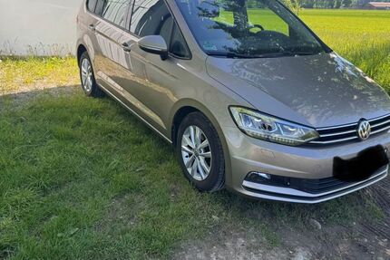VW Touran 77.500 km 22.250 &euro; Fuchstal 86925