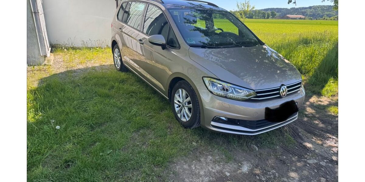 VW Touran 77.500 km 22.250 &euro; Fuchstal 86925