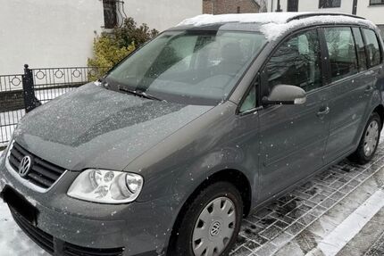 VW Touran 159.000 km 6.500 &euro; Baesweiler 52499