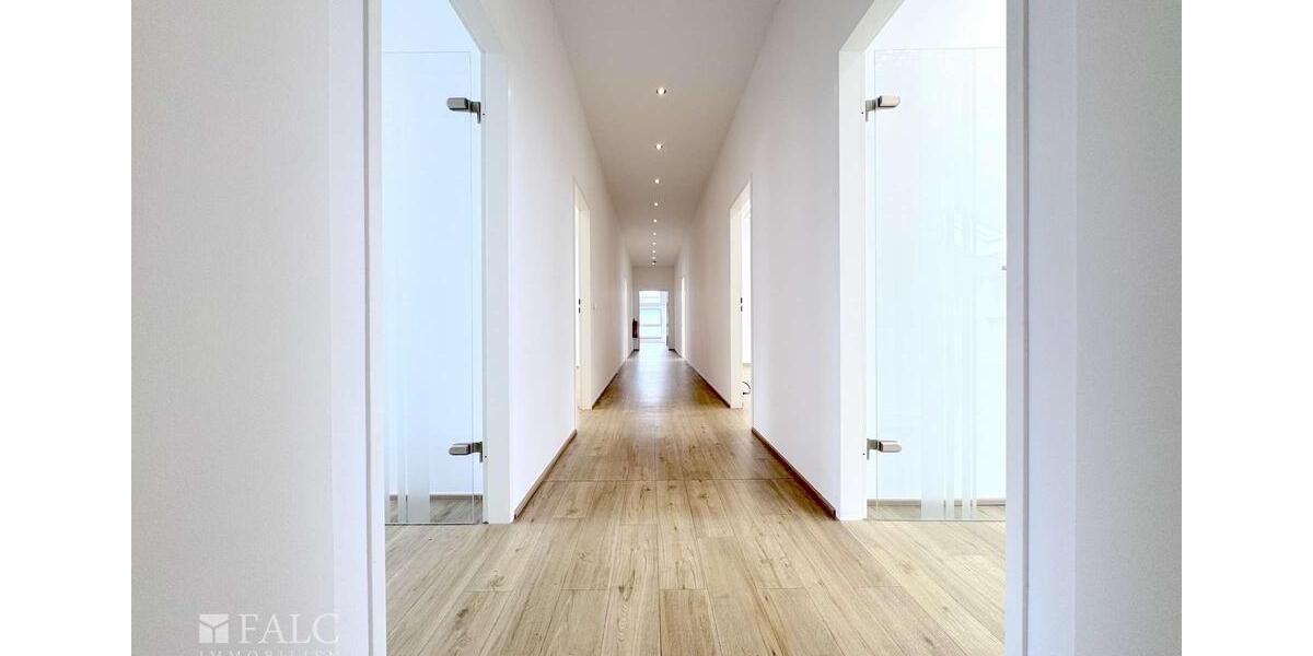 Moderne Büroeinheit in historischer Backsteinarchitektur zimmer