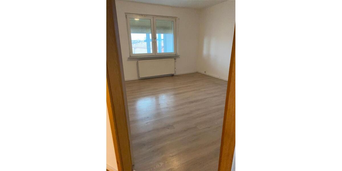 Etagenwohnung Calbe (Saale) - 3 Zimmer, 88 m&sup2;, 395&euro; | Angebot:27628281