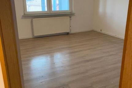Wohnung Calbe (Saale) - 3 Zimmer, 88 m&sup2;, 395&euro; | Angebot:27628281