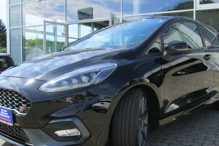 Ford Fiesta 109.600 km 14.300 &euro; Püttlingen 66346