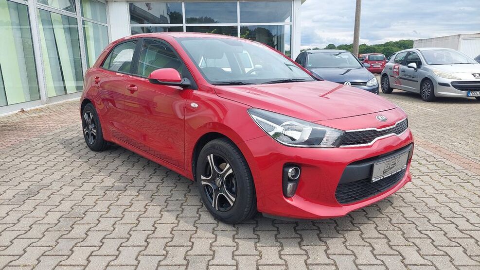 Kia Rio 18.820 km 12.300 € Wermsdorf 04779