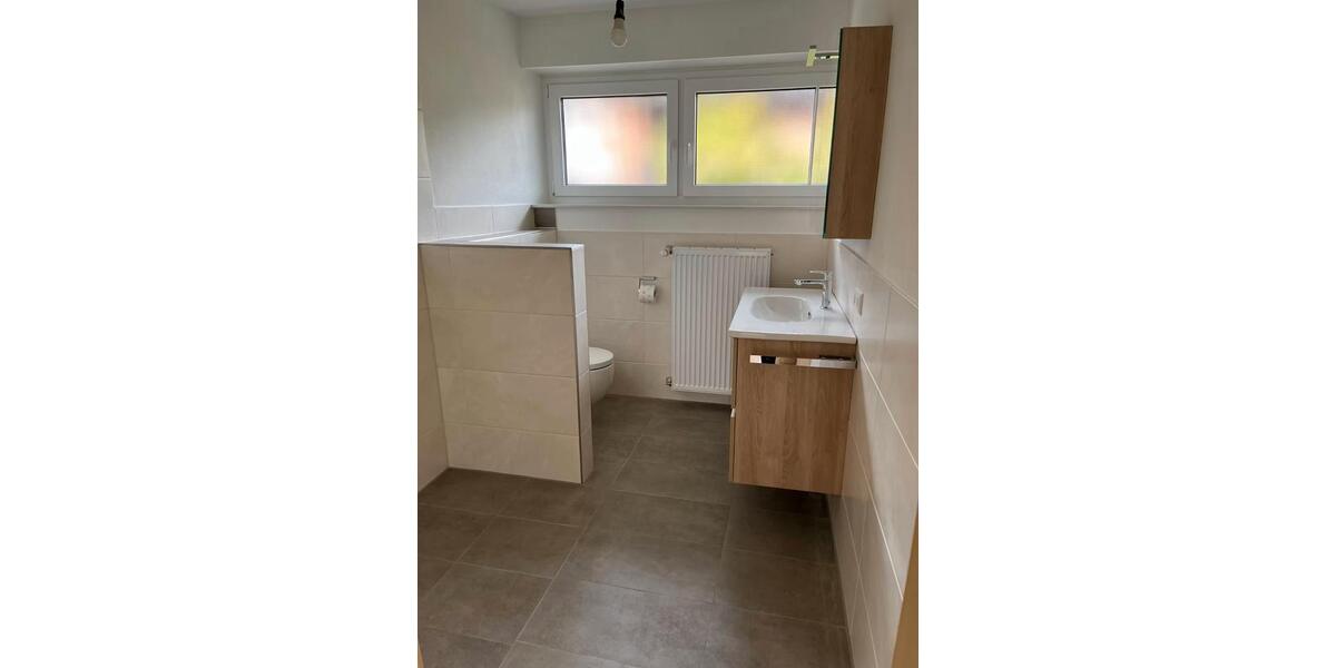Hochparterre Mötzingen - 6 Zimmer, 146 m&sup2;, 1.790&euro; | Angebot:26431925
