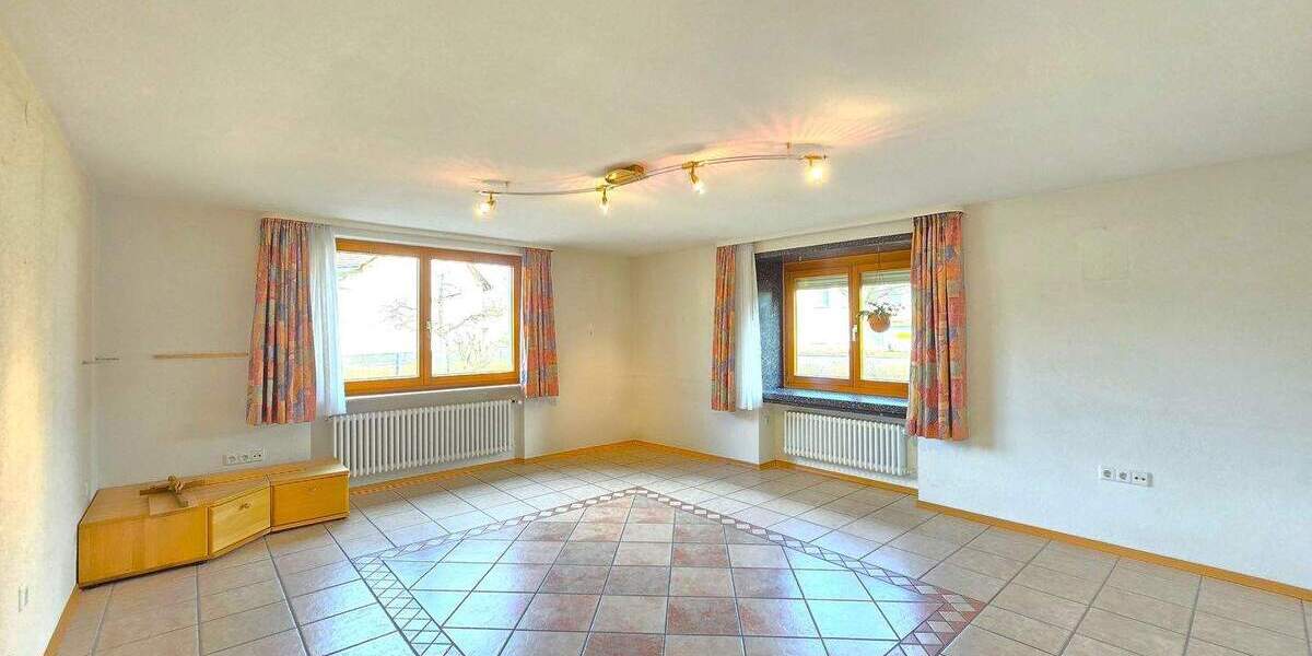 Bauernhaus, Landhaus Klettgau Grießen - 6 Zimmer, 160 m&sup2;, 440.000&euro; | Angebot:25799845