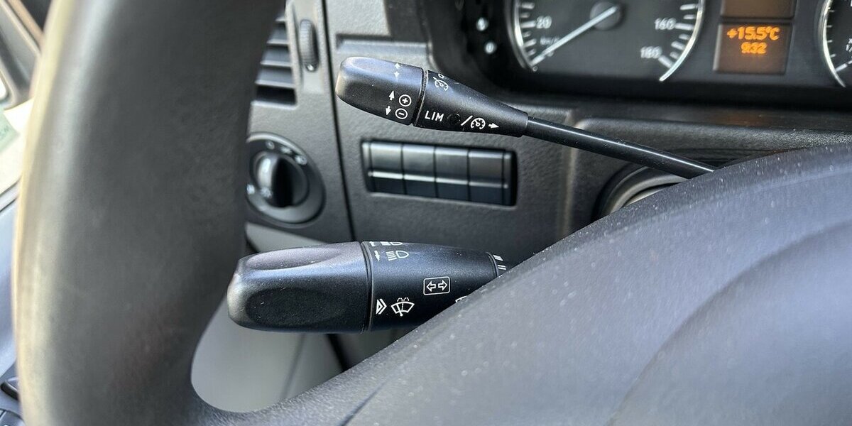 Mercedes-Benz Sprinter 316 CDI Tourer 2,2,2,3 mit 2,8 to AHK 250.794 km 24.871 &euro; Mainz 55122