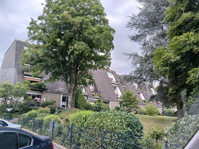 Großzügige Maisonette-Wohnung mit Balkon + Tiefgaragenstellplatz zimmer