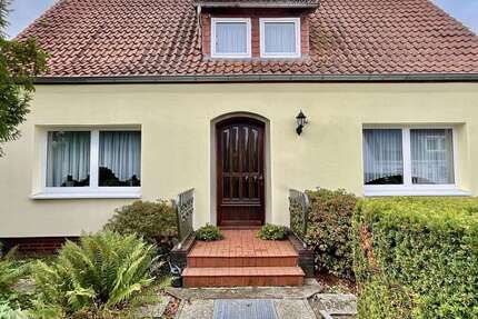 Haus zum Kaufen in Nienburg 249.000 € 142 m² 6 zimmer