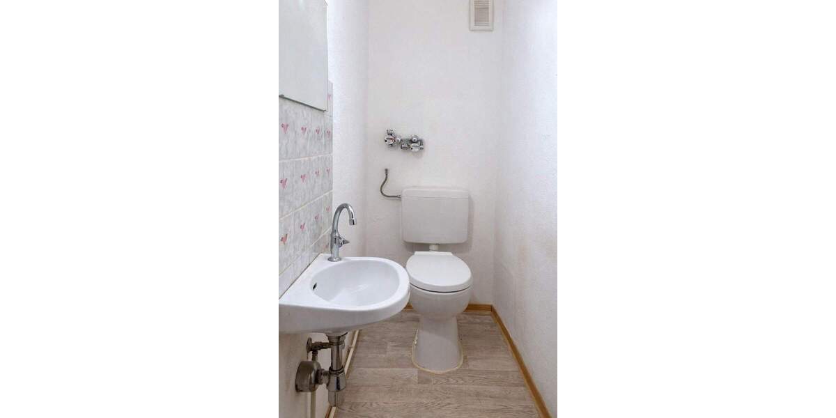 Etagenwohnung Edingen-Neckarhausen Edingen - 2 Zimmer, 64 m&sup2;, 220.000&euro; | Angebot:25262848