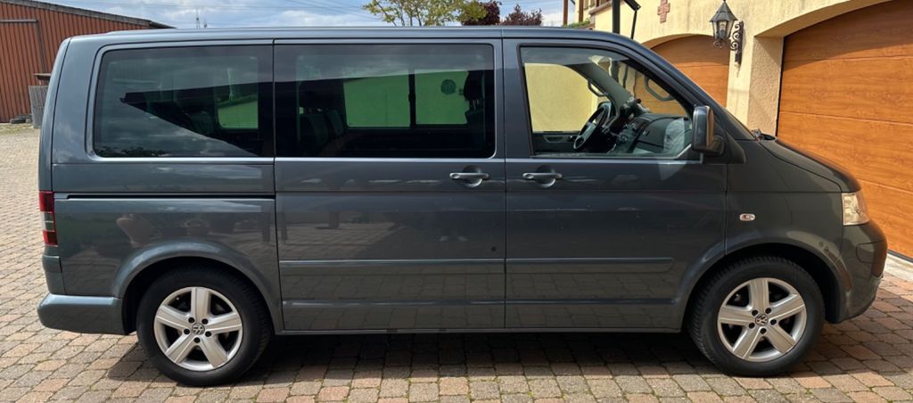 VW T5 Multivan 161.883 km 19.990 &euro; Oberhausen 68794