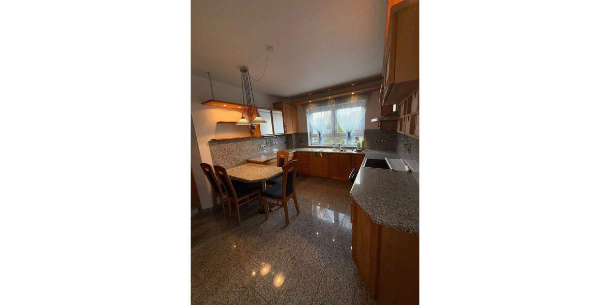 Etagenwohnung Speyer West - 4 Zimmer, 146 m&sup2;, 1.600&euro; | Angebot:24850611