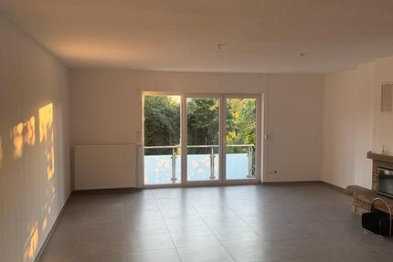 Modernisiertes Reihenhaus mit Taunusblick in 60435 zu vermieten zimmer