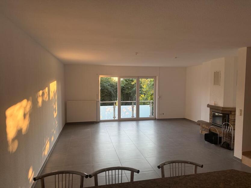 Modernisiertes Reihenhaus mit Taunusblick in 60435 zu vermieten zimmer