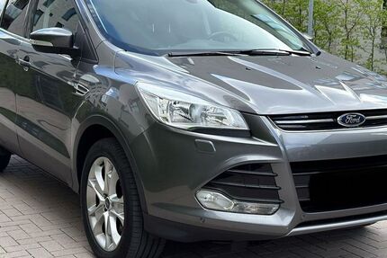 Ford Kuga 55.000 km 12.599 &euro; Hannover 30179