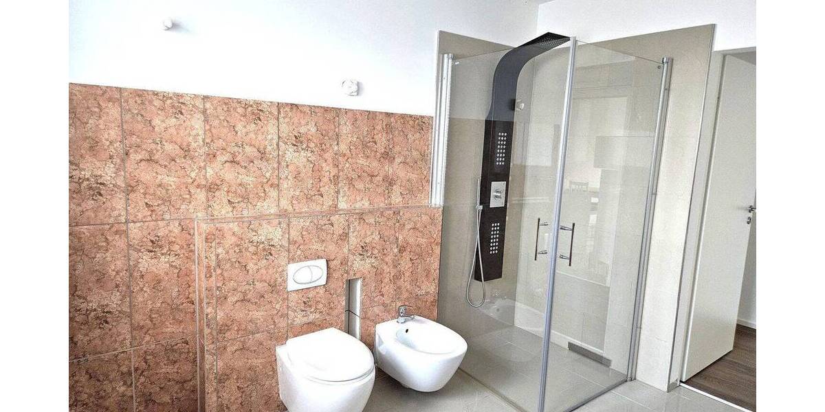 Etagenwohnung Stuttgart Bad Cannstatt - 3 Zimmer, 122 m&sup2;, 2.050&euro; | Angebot:26820850