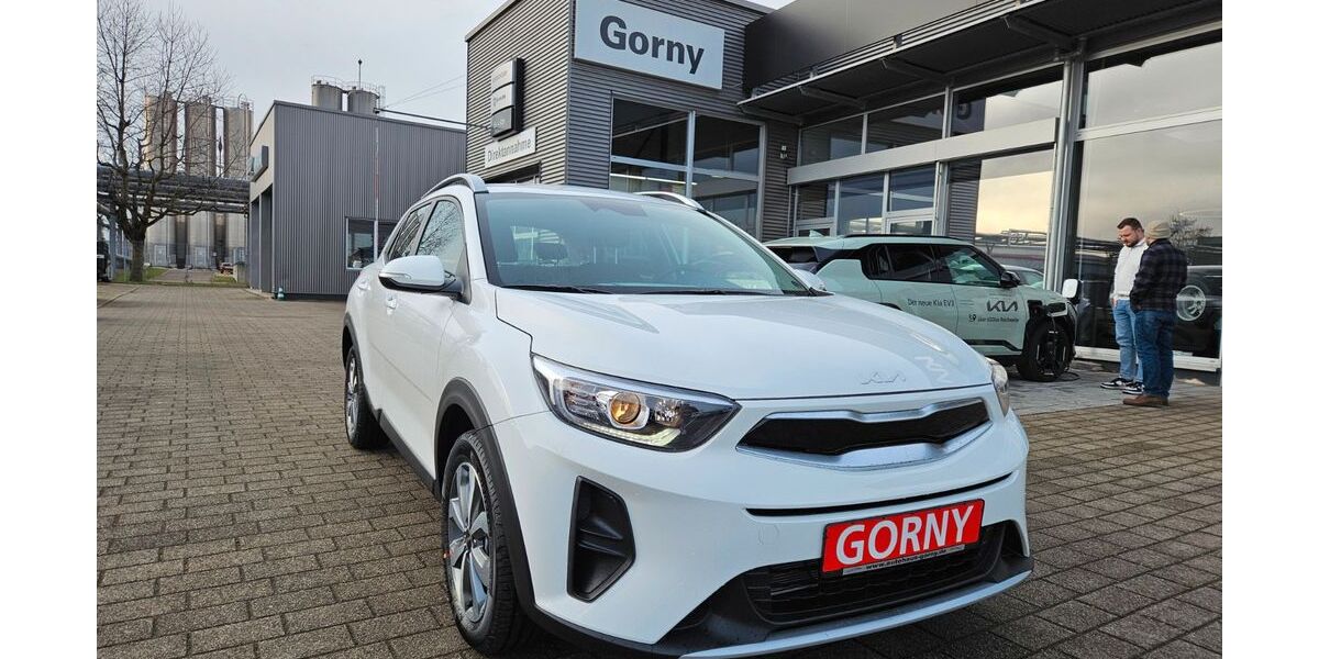 Kia Stonic 4.900 km 21.600 &euro; Eislingen 73054