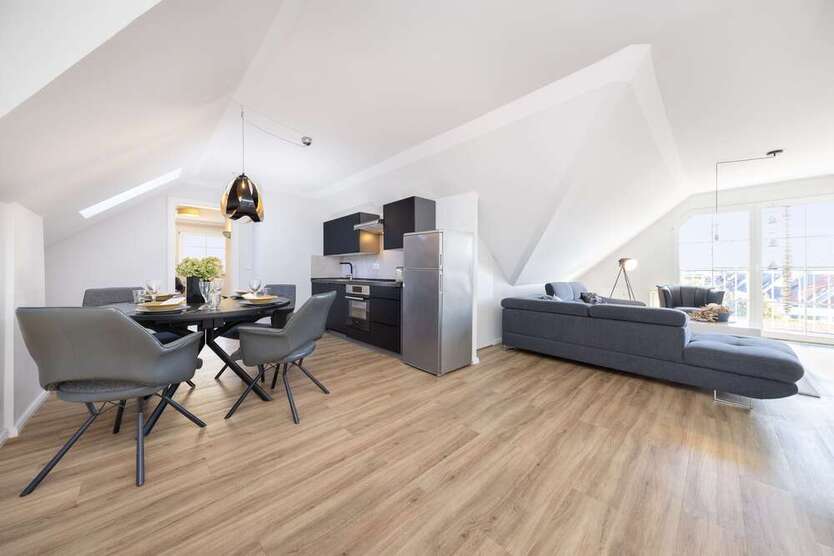 Wohnung zum Kaufen in Warnemünde 550.000 € 108.58 m²