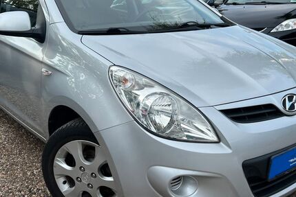 Hyundai i20 127.541 km 3.990 &euro; Berlin 13089