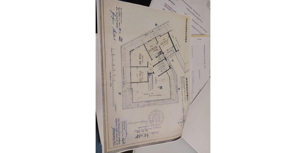 Dachgeschoßwohnung Heilbronn Kernstadt - 3 Zimmer, 60 m&sup2;, 215.000&euro; | Angebot:26223398
