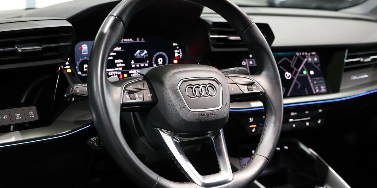 Audi A3 LIMOUSINE 30 TFSI S-LINE MATRIX, VOLL-LEDER 60.000 km 24.933 &euro; Hamm 59077