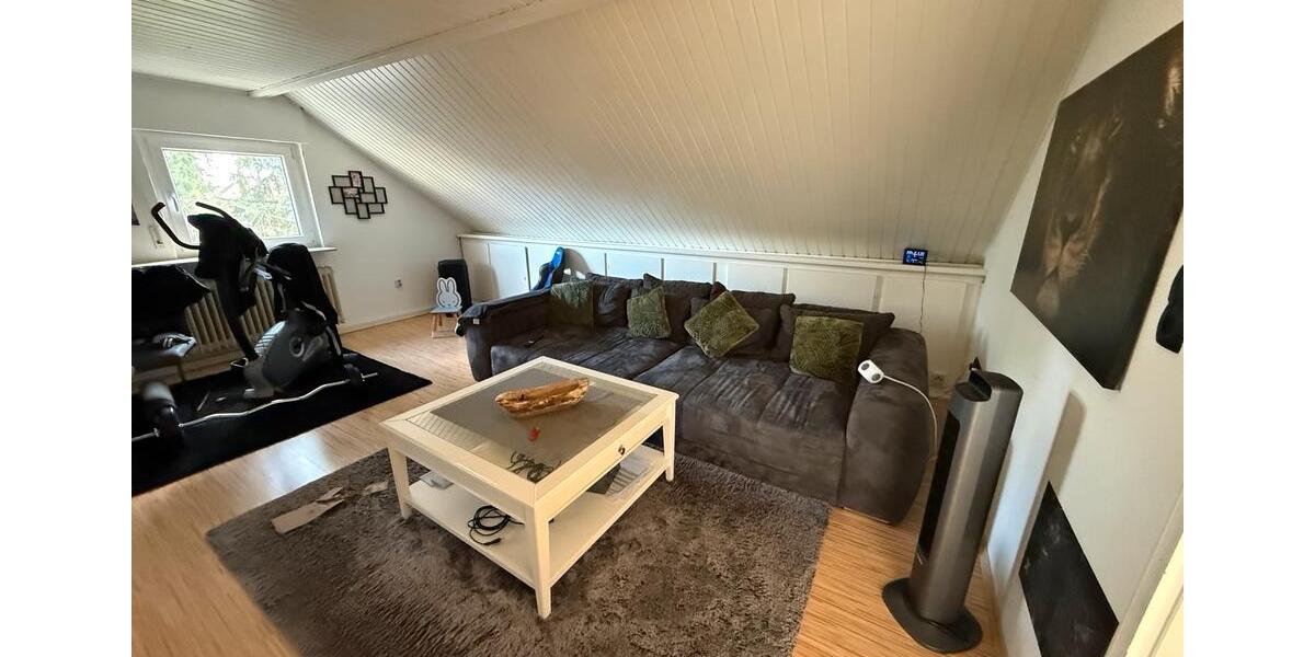 Dachgeschoßwohnung Lampertheim - 3.5 Zimmer, 60 m&sup2;, 600&euro; | Angebot:25724111