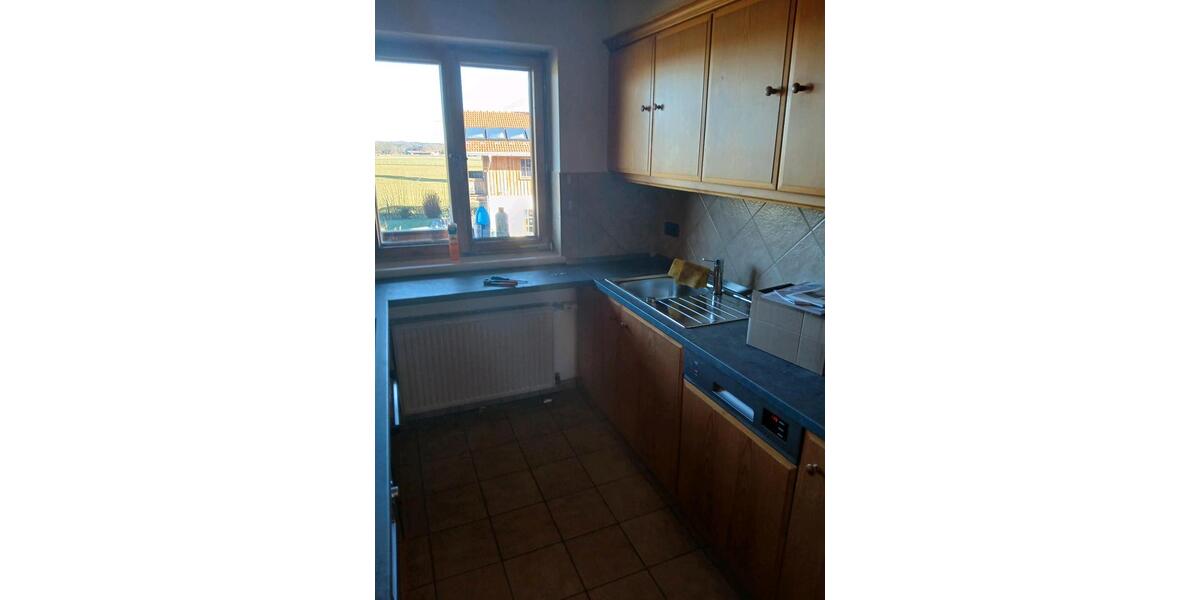 Etagenwohnung Gmund am Tegernsee - 3.5 Zimmer, 110 m&sup2;, 1.800&euro; | Angebot:25471806