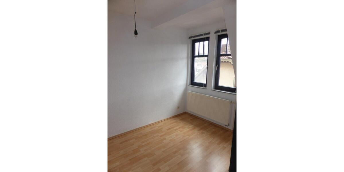 Dachgeschoßwohnung Schmalkalden - 2 Zimmer, 48 m&sup2;, 384&euro; | Angebot:25252599