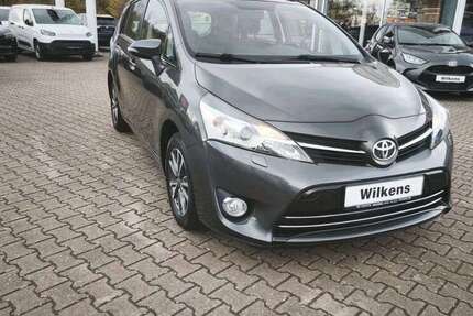 Toyota Verso 110.000 km 13.900 &euro; Lohne i. Oldb. 49393