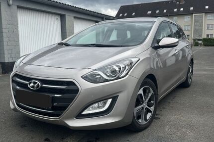 Hyundai i30 110.000 km 8.990 &euro; Göttingen 37073