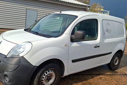 Renault Kangoo 96.070 km 3.999 &euro; Halle 06116