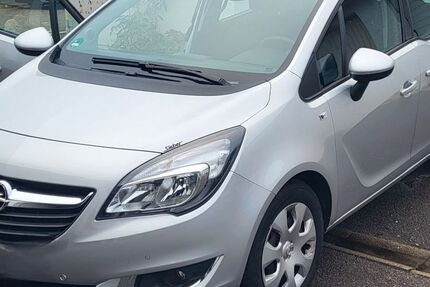 Opel Meriva 25.900 km 8.999 € Neutraubling 93073